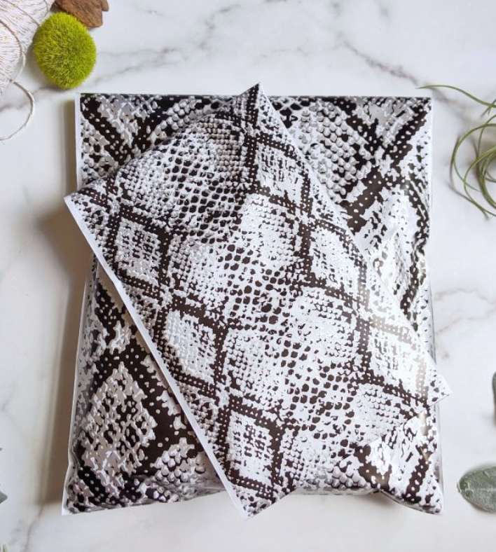 Snakeskin 10x13 Polymailer